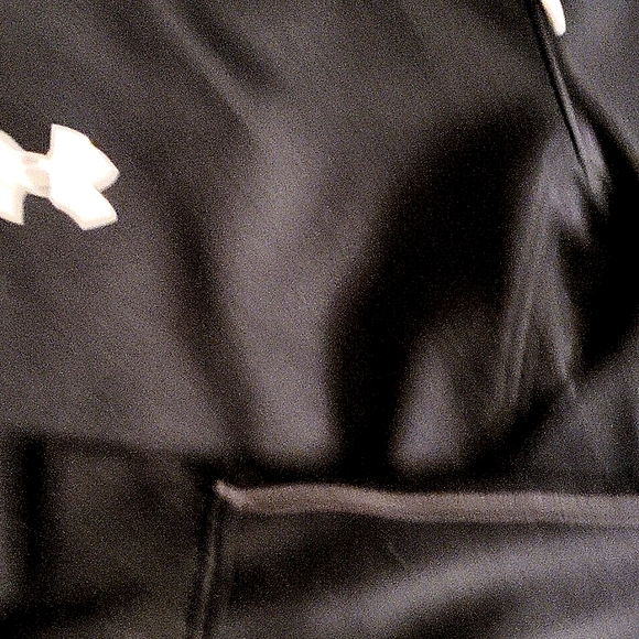 Boys sports wearing black - Picture 1 of 6